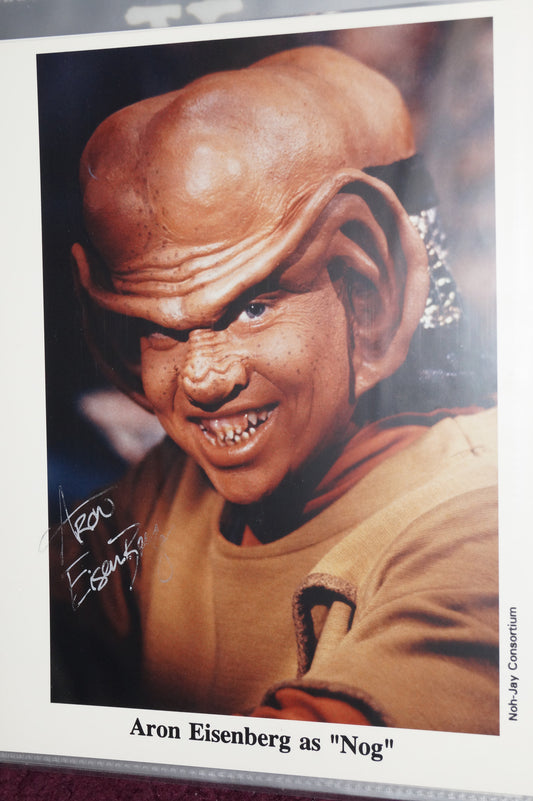 Autographed Photo "Aron Eisenberg"